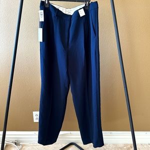 Blue Aritzia Effortless Pants - Size 12 R